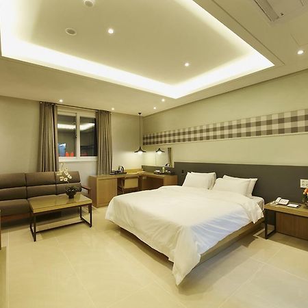Hotel B Gwangju Metropolitan City Esterno foto